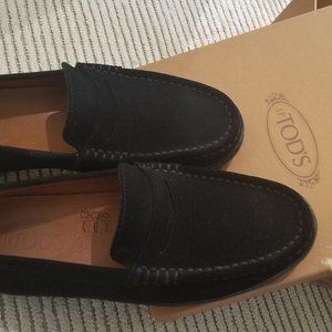 Tod's Casual Black Suede Loafer - So chic!